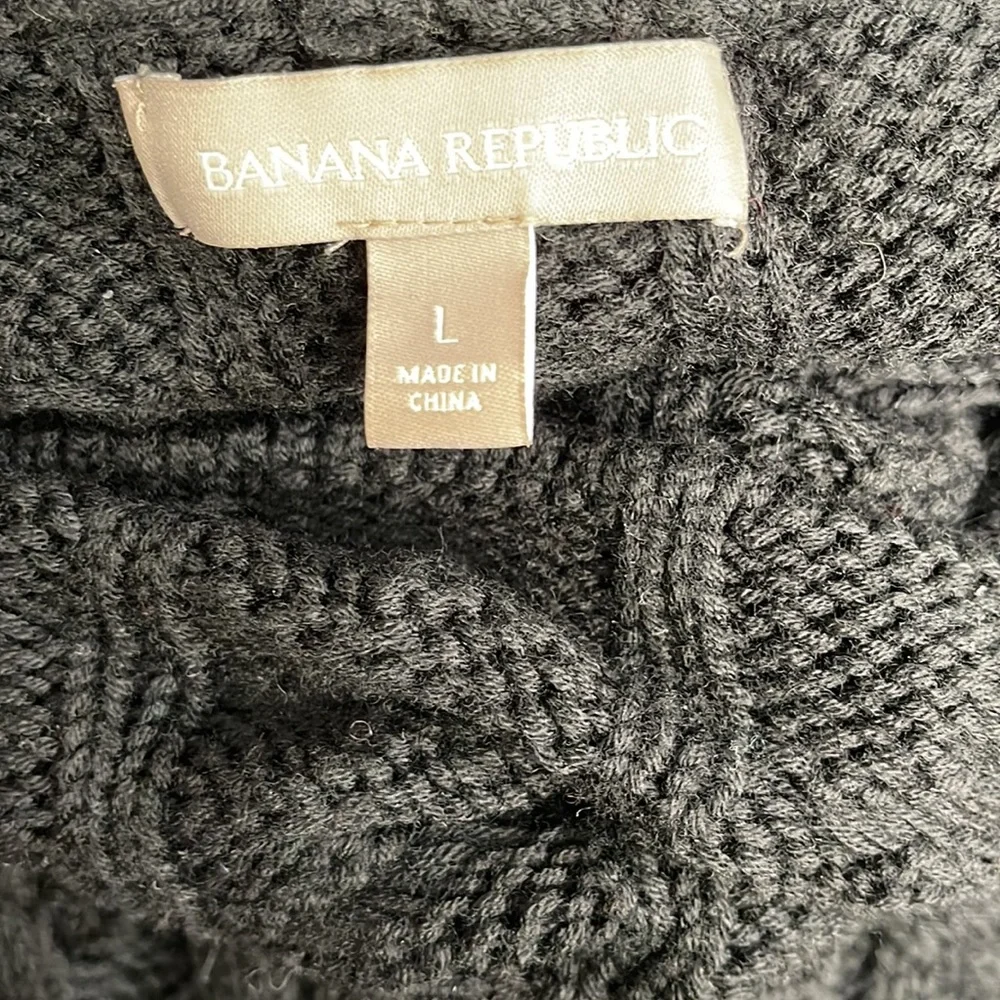 Banana Republic Cable Knit Sweater - Picture 5 of 8